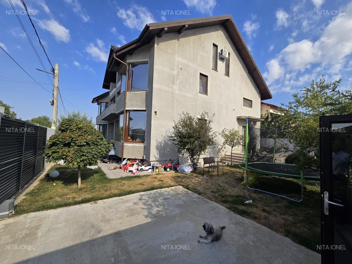 Duplex P+E+M ,suprafata teren 350mp,amprenta 102mp,construita 306mp,utilata/mob - 24