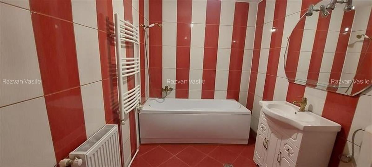 Oportunitate. Casa situata intr-o zona linistita, cu foarte multa verdeata si - 8