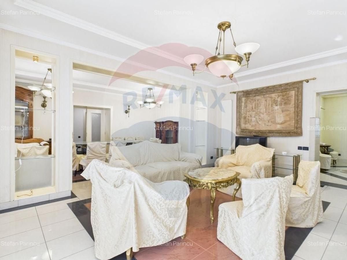 Vila spectaculoasa in Balotesti, curte 5000 mp si piscina interioara - 15