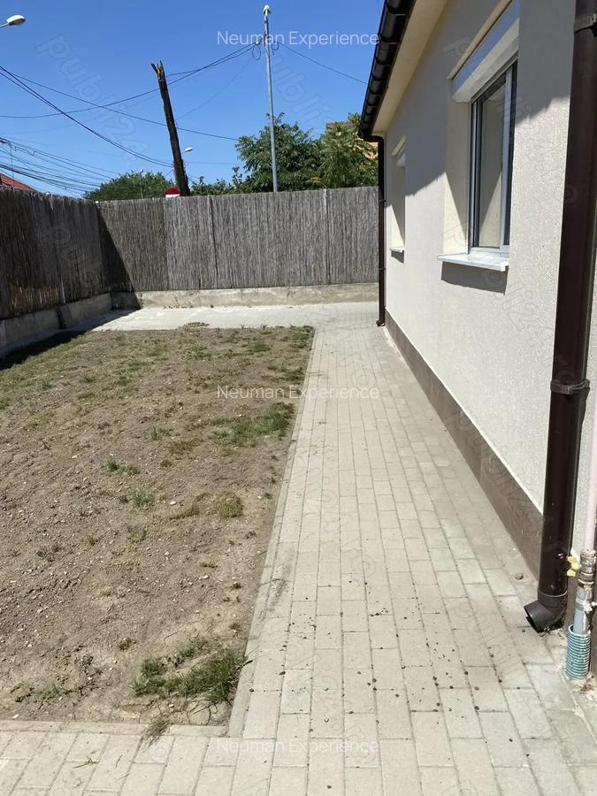 Zona Lipovei, Casa parter, 4 camere, 2 bai, 2 bucatarii, chirie 1000 euro pe luna - 18