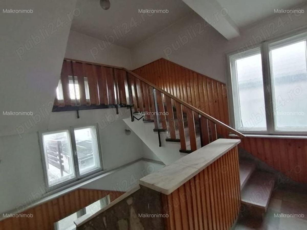 Casă Individuală de Vânzare - Str. Aurel Vlaicu, Brașov ? - 2