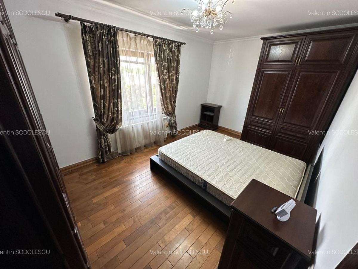 Apartament cu 3 camere decomandat în Lipovei - 10