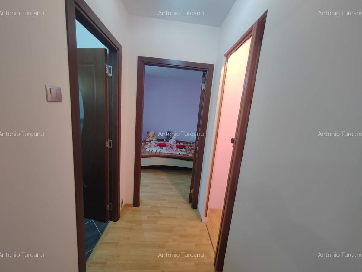 Ap.2 cam. Podu Ros/Cantemir, et.1, centrala termica, mobilat si utilat! - 9