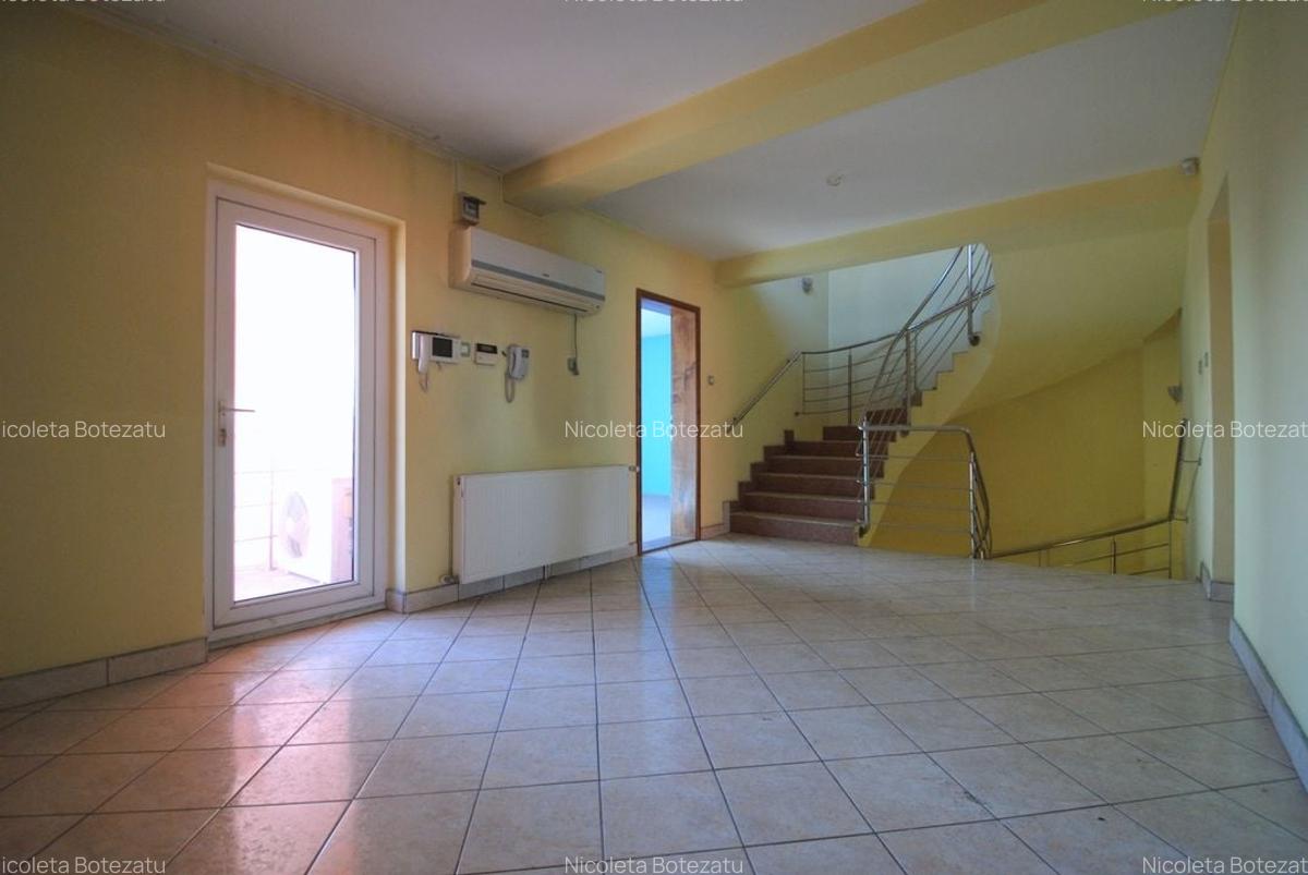 Casa cu o arhitectura deosebita si teren generos in zona Mehala - 17