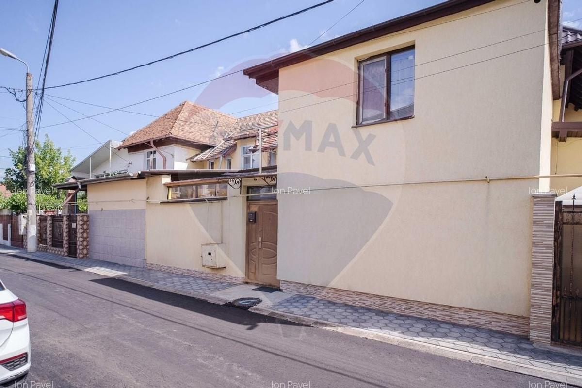 Casa / Vila cu 4 camere de vanzare in zona Podu Ros - 5