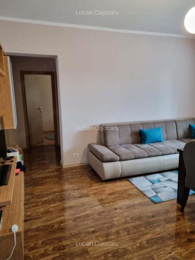 Proprietar, inchiriez apartament cu 3 camere langa Iulius-Town - 2