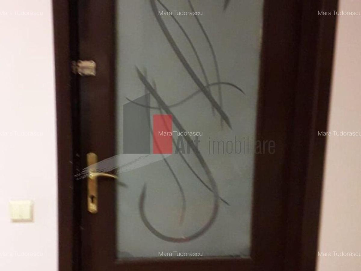 Vânzare apartament semidecomandat 2 camere Bd. Obregia - 5