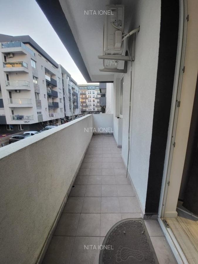 Aparatorii Patriei-3 cam,decomandat,et. 1,supr. 90 mp. loc parcare,an 2017 - 2