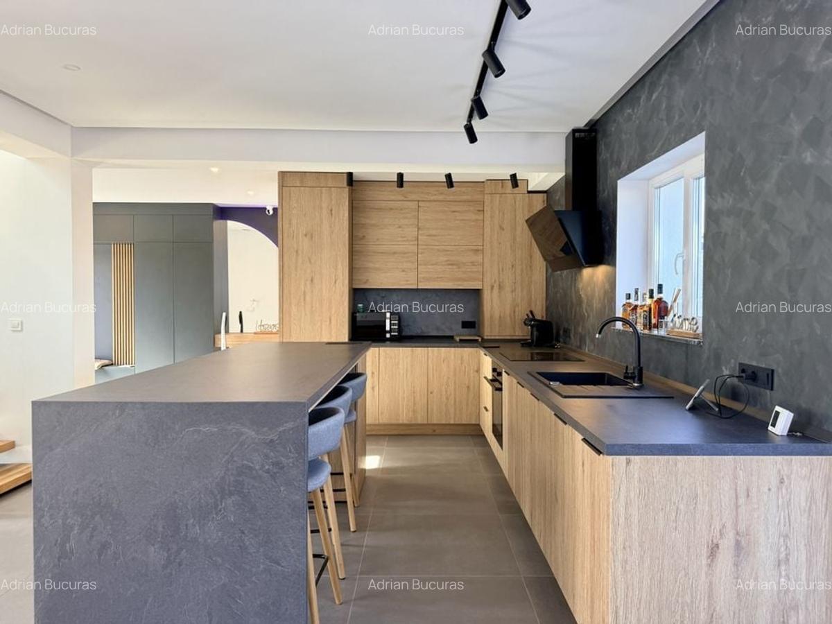 Casă tip Triplex - Cartier Izvor - 1