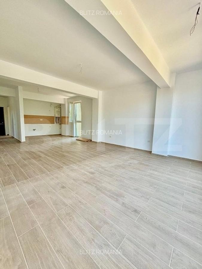 Apartament de vanzare, cu 2 camere, 78,4 mp total, zona Cetatii - 4