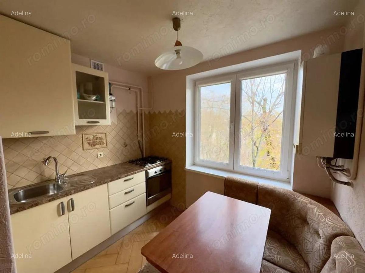 Apartament cu o camera de vanzare in zona Complexului Studentesc - 1