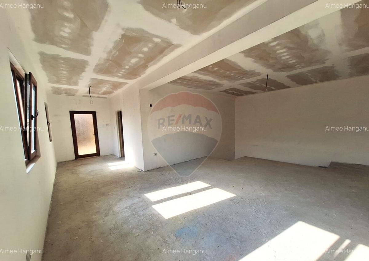 Casa / Vila de vanzare la gri - Bajani jud.Buzau - 9