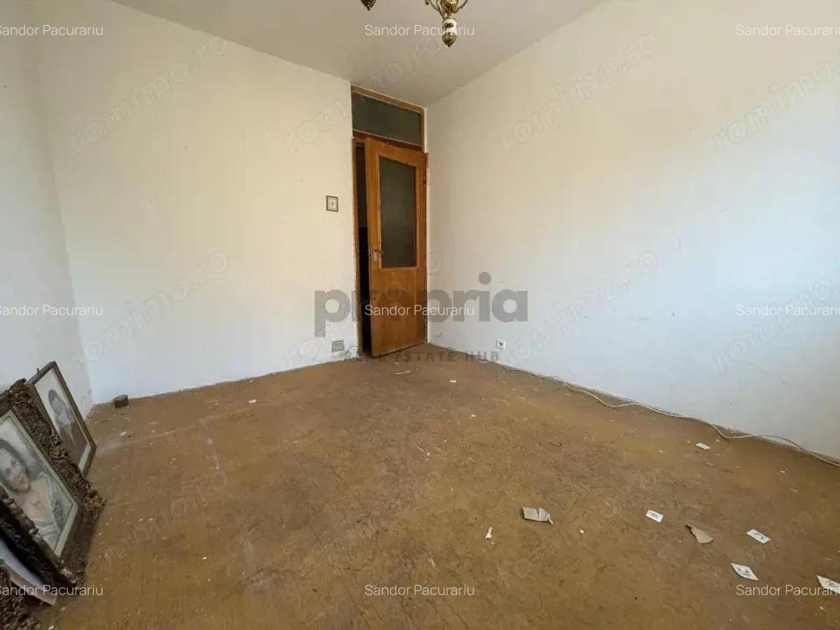 4 camere decomandate in Bartolomeu Ideal pentru renovare - 8