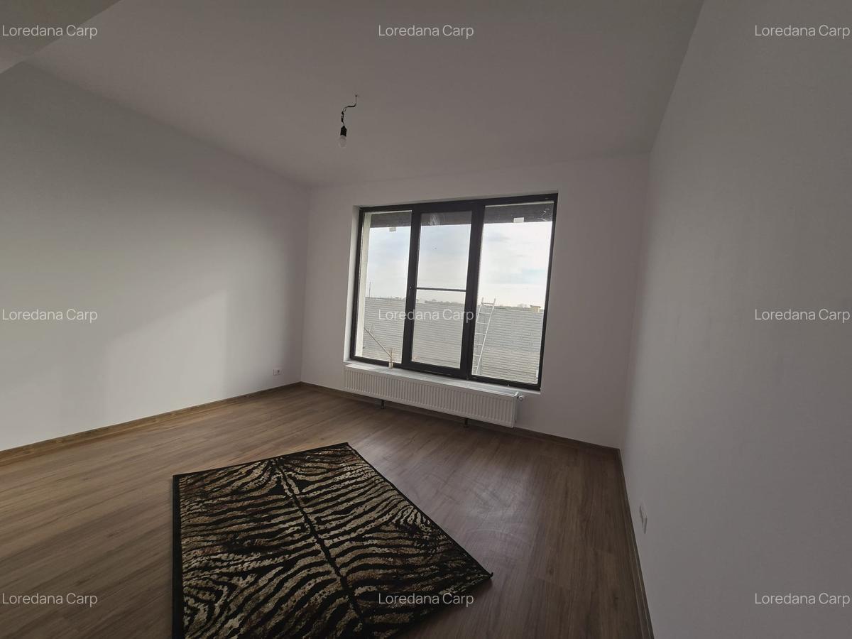 Casa individuala- 3 camere- 7 min de mers pe jos de STV- 380mp teren - 6