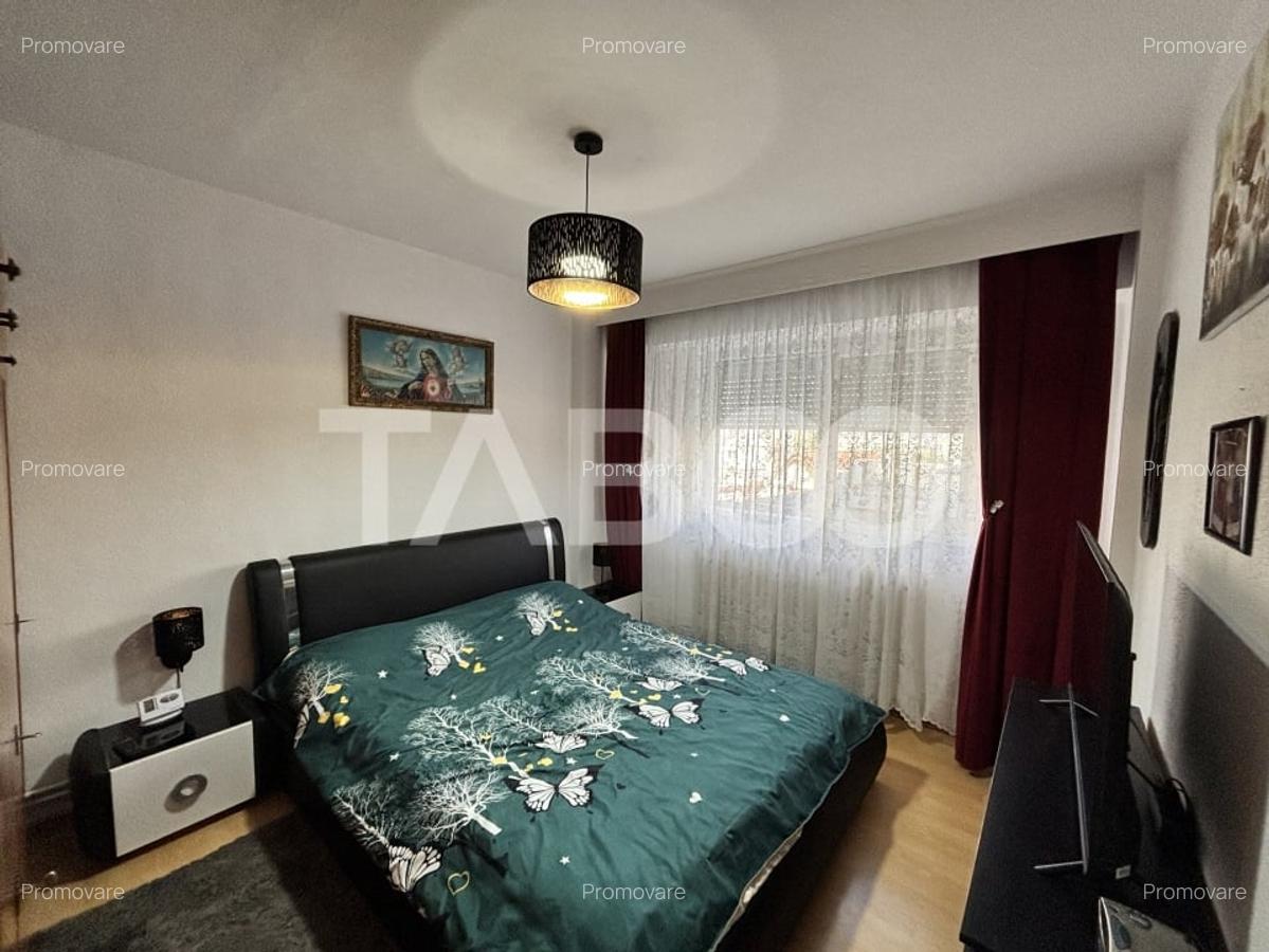 Apartament de vanzare  3 camere cu pivnita zona Valea Aurie - 5