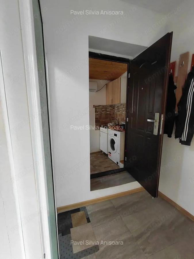 Apartament 1 camera la curte ,str. Traian - 5