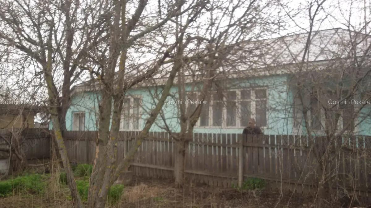 Teren ?i casa de vanzare in Ghidigeni, jude?ul Gala?i - 1