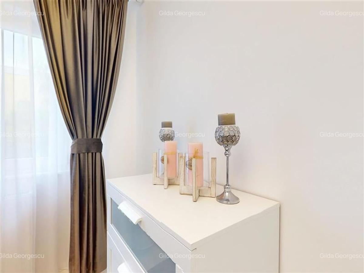 Apartament cu 3 camere semidecomandat în Centrul Civic - 10
