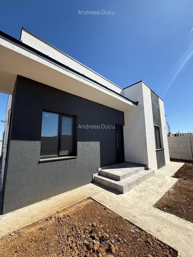 Vila Individuala / 4 Camere / 2 Bai / Teren 440 mp / Gata de mutare - 3