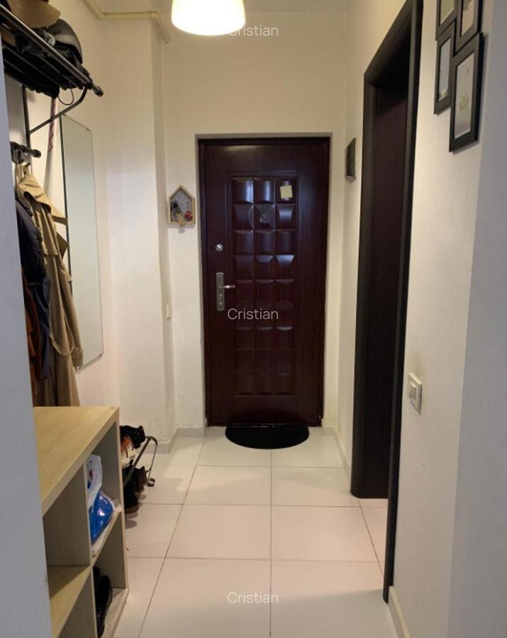 Garsoniera in Militari residence in primul sir de blocuri - 1