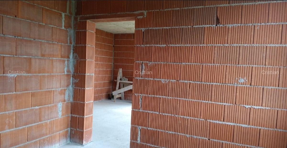 Casa in ro?u O?orhei - 5