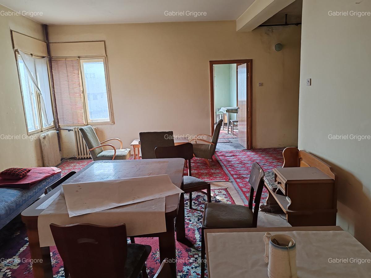 Apartament 5 camere pozitie deosebita zona Colinei - 3