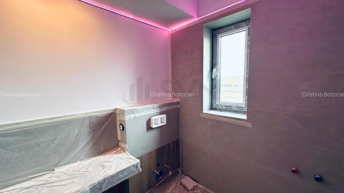 REV2005335 Vila cu panouri solare in complex rezidential - 10