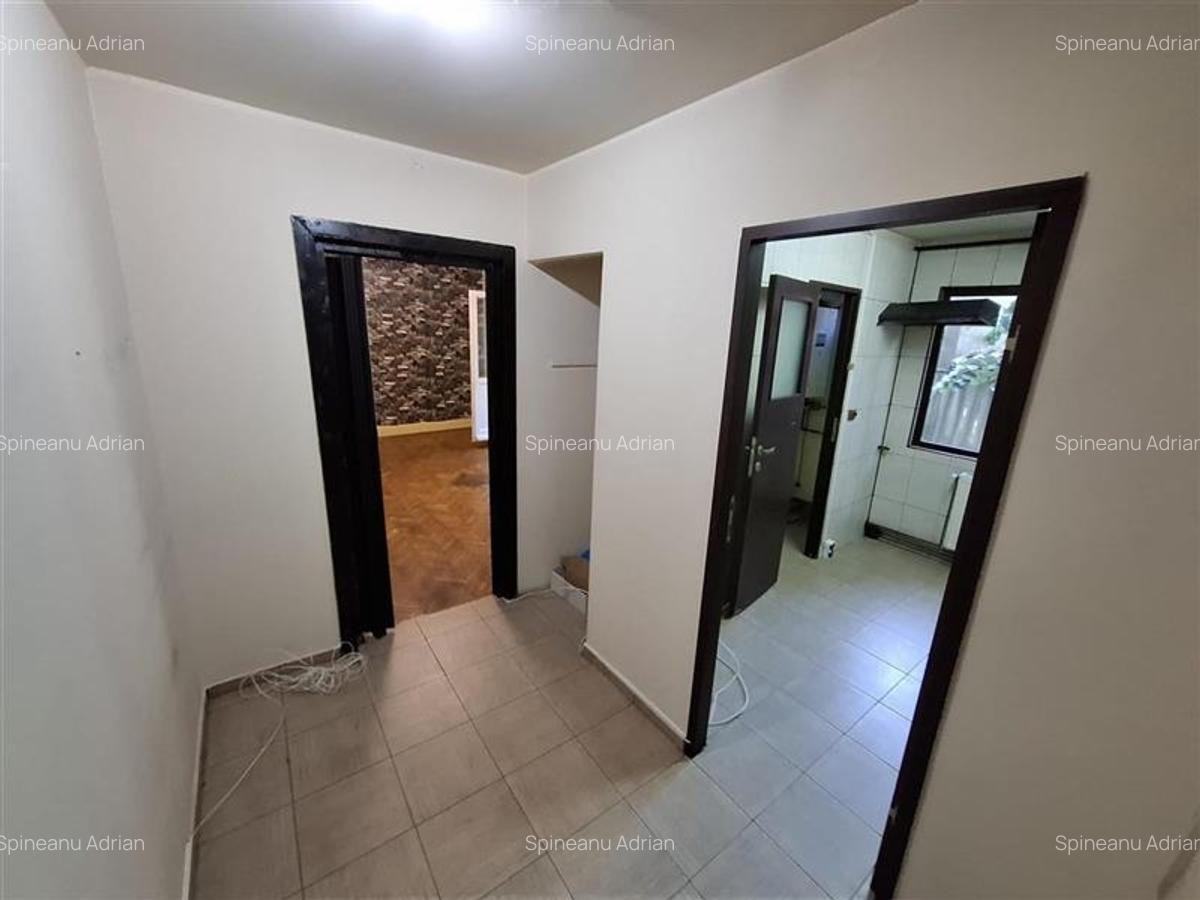 Favorit-Gh Lazar, 3 camere, parter cu centrala proprie - 3