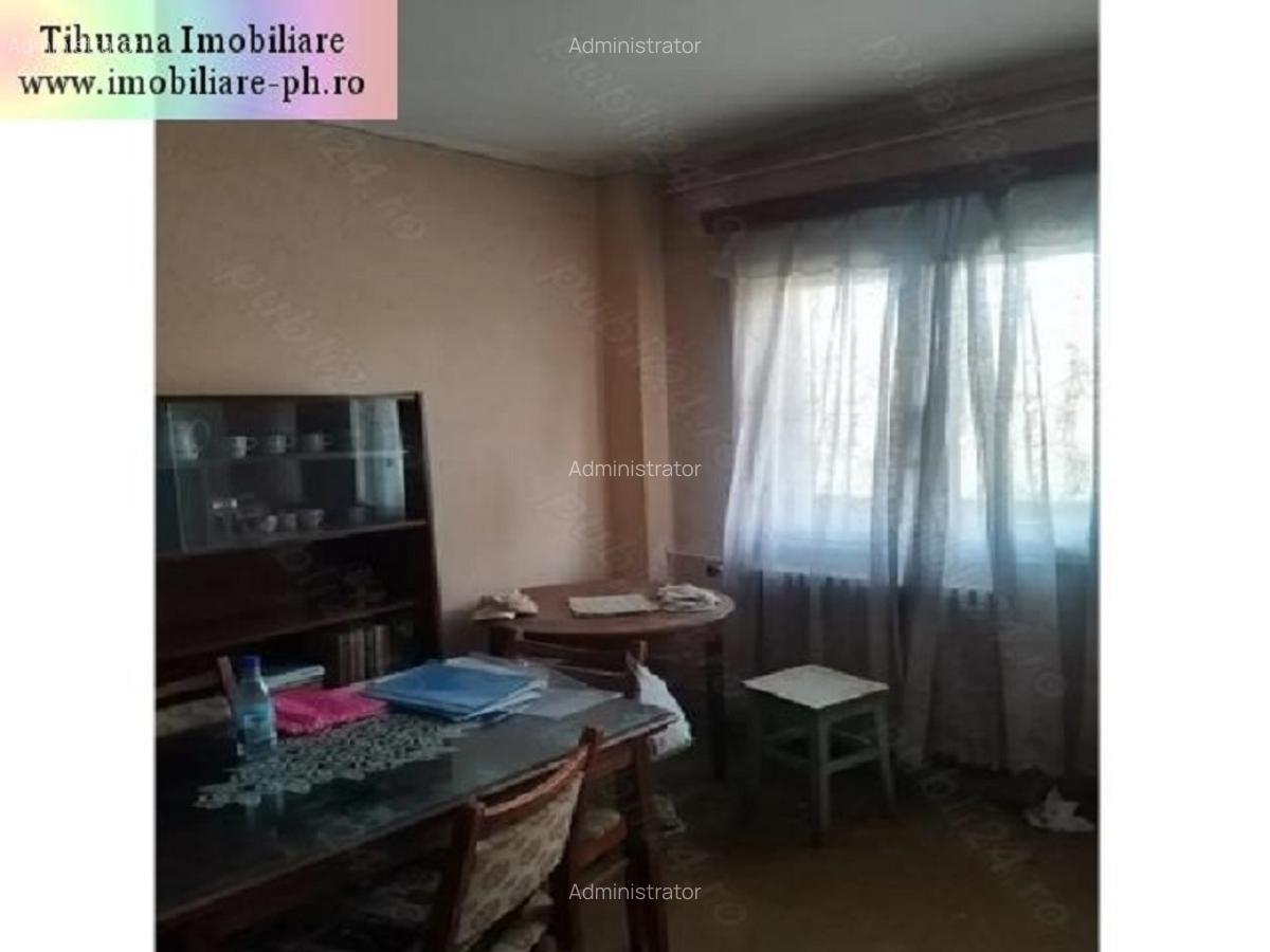 Apartament 3 camere de vanzare : Nord - (Cameliei) - 2