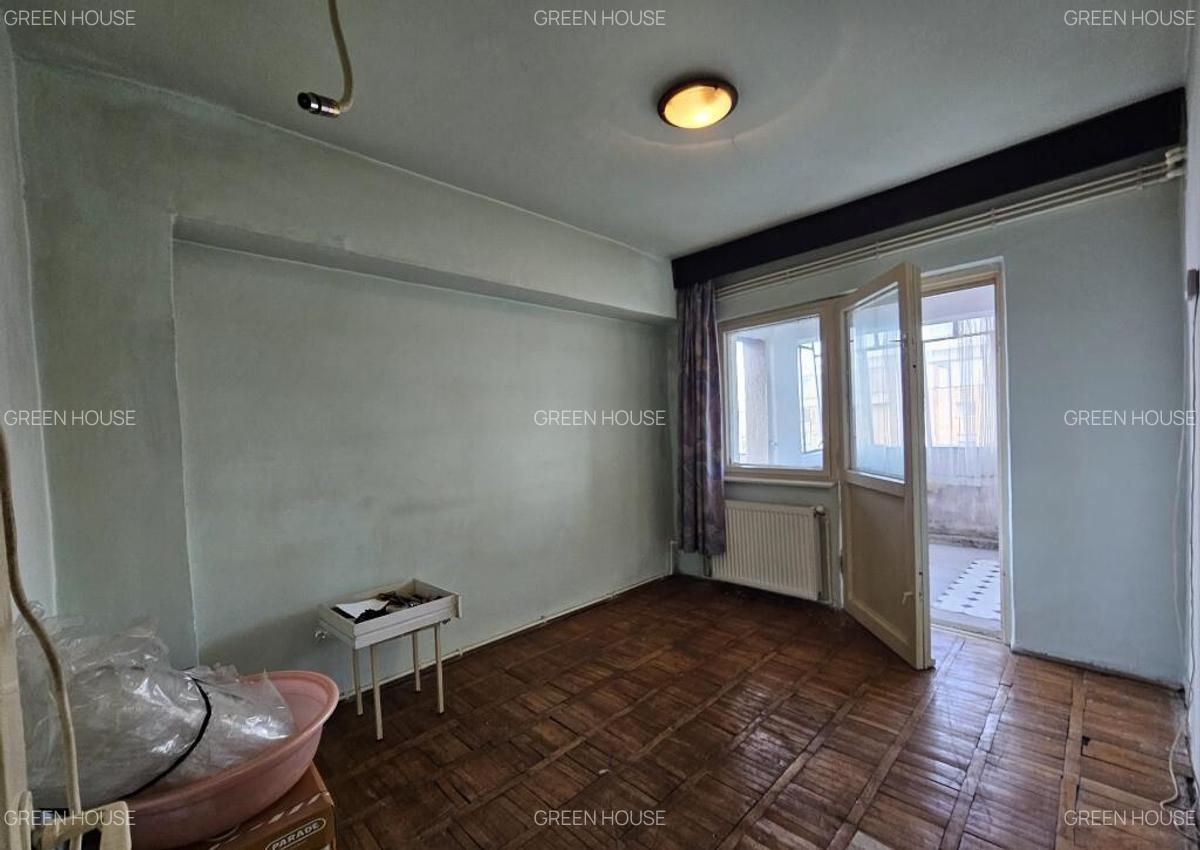 Apartament 2 camere, 2 balcoane + terasa,decomandat, Bv Decebal - 7 Apartament 2 camere, 2 balcoane + terasa,decomandat, Bv Decebal - 7