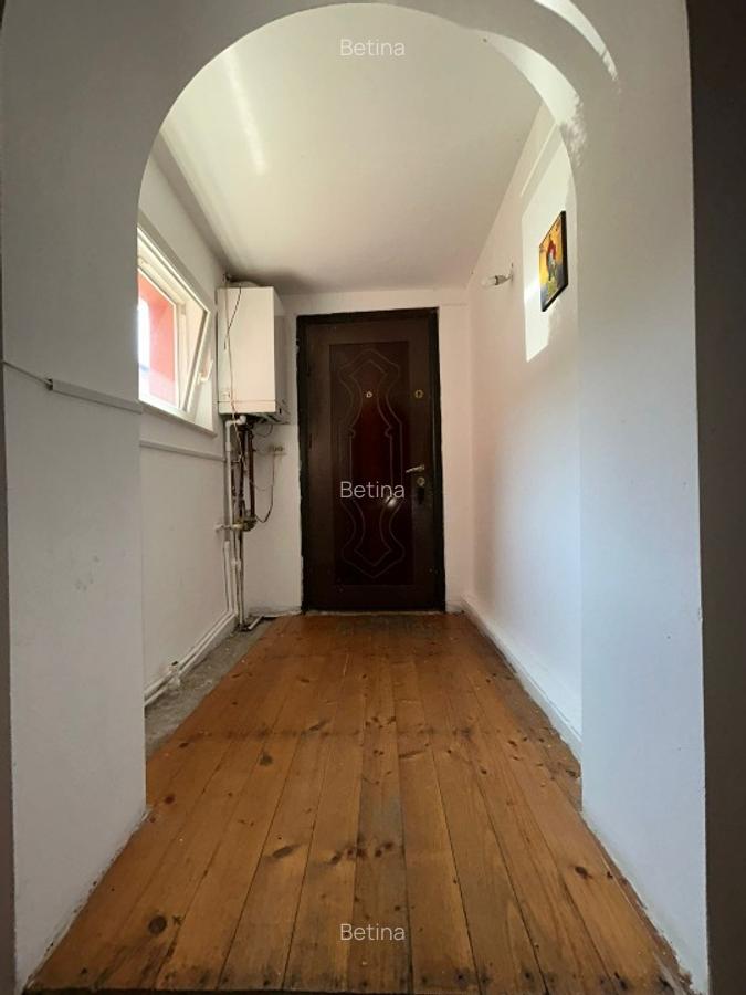 Casă cu etaj de vânzare – ultracentral, Cisnădie - 5