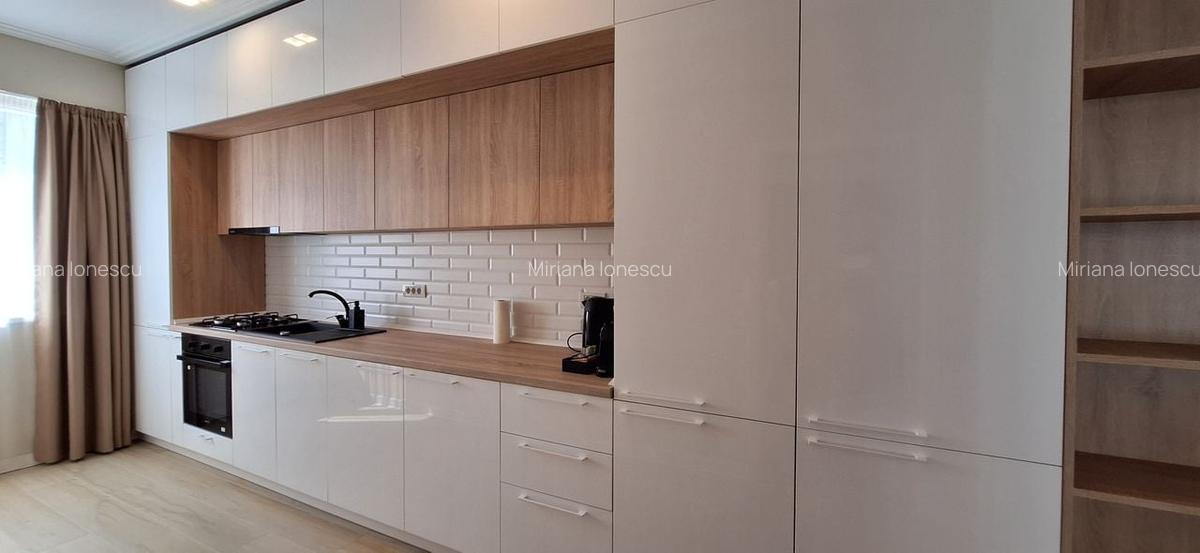 Apartament cu 3 camere semidecomandat, mobilat în Dumbrăvița - 8