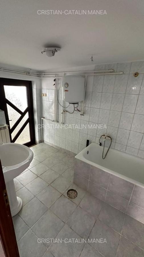 Casă de închiriat în zona Faleza Nord - 12