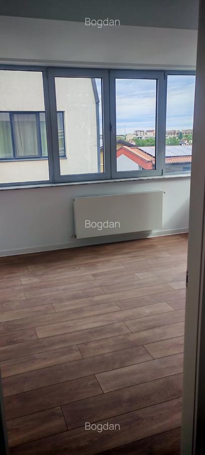 Apartament cu 4 camere decomandat în Străulești - 12