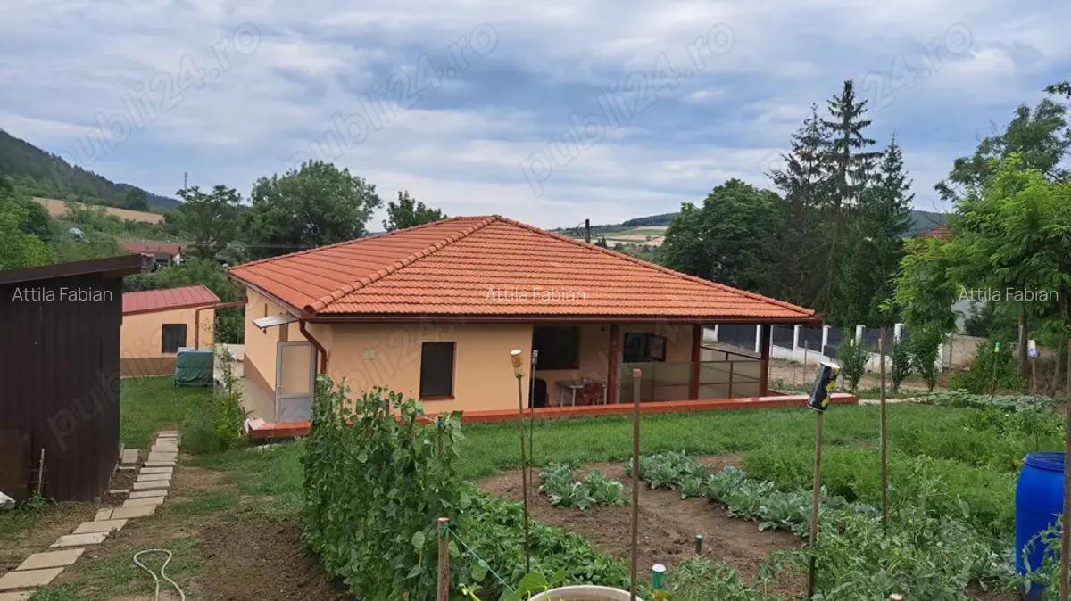 Vind casa urgenin Ceuasu de Cimpie 4 camera, living+bucatarie, bucataria mica,2 bai,2 garai,2 terasa - 3