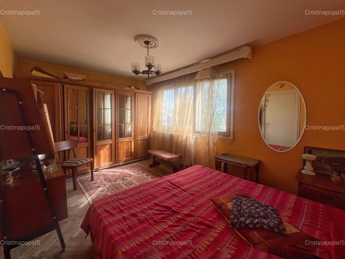 Apartament cu 2 camere, semidecomandat, situat in zona Podul de Piatra-Cantemir - 3