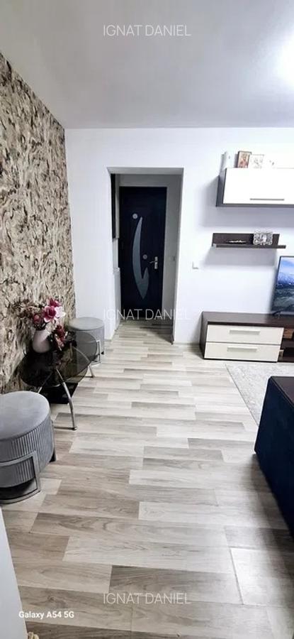Apartament cu 2 camere, etaj 2/4, zona Podu Ros - 3
