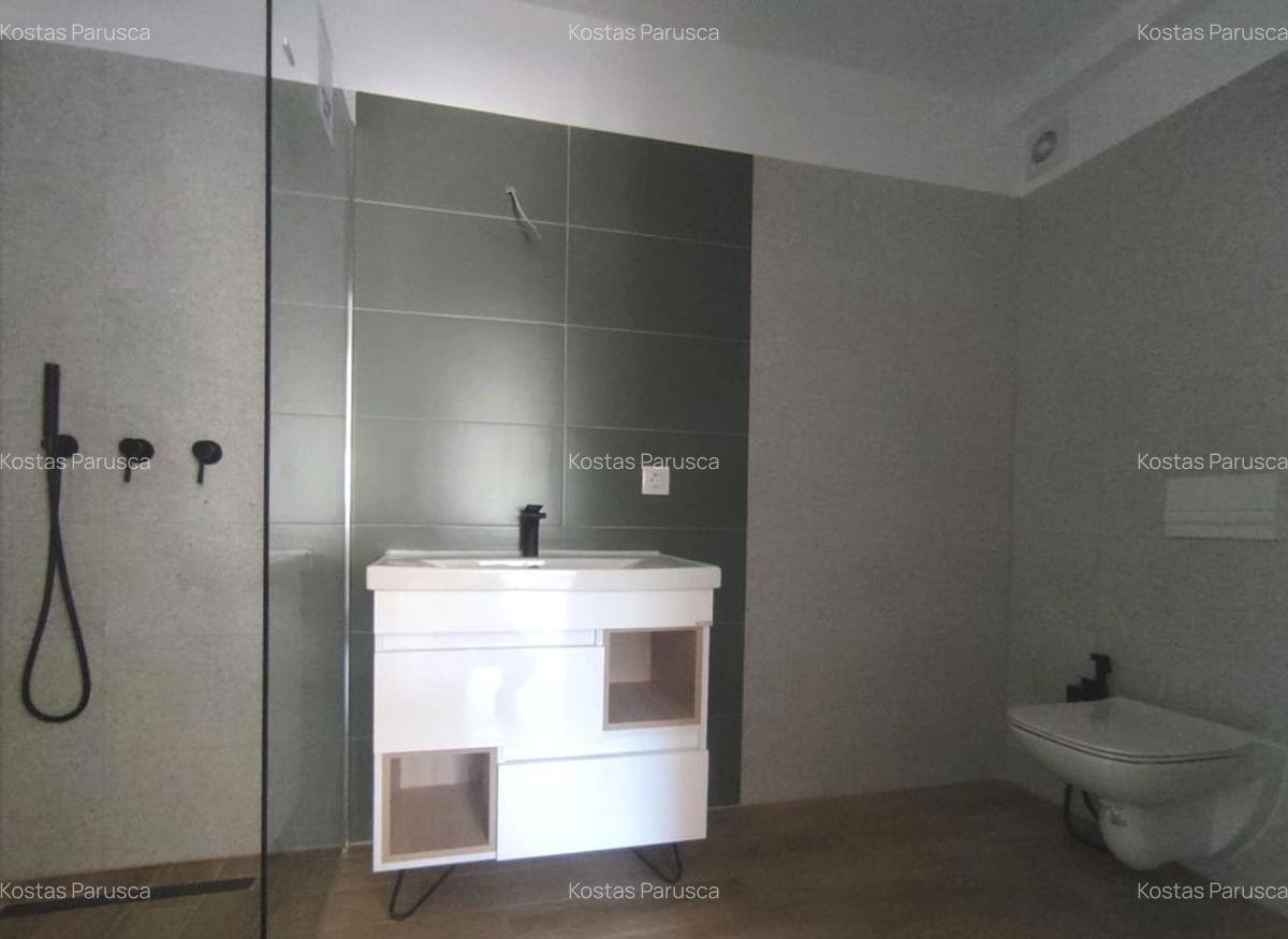 Apartament cu 2 camere decomandat în Tractorul - 19