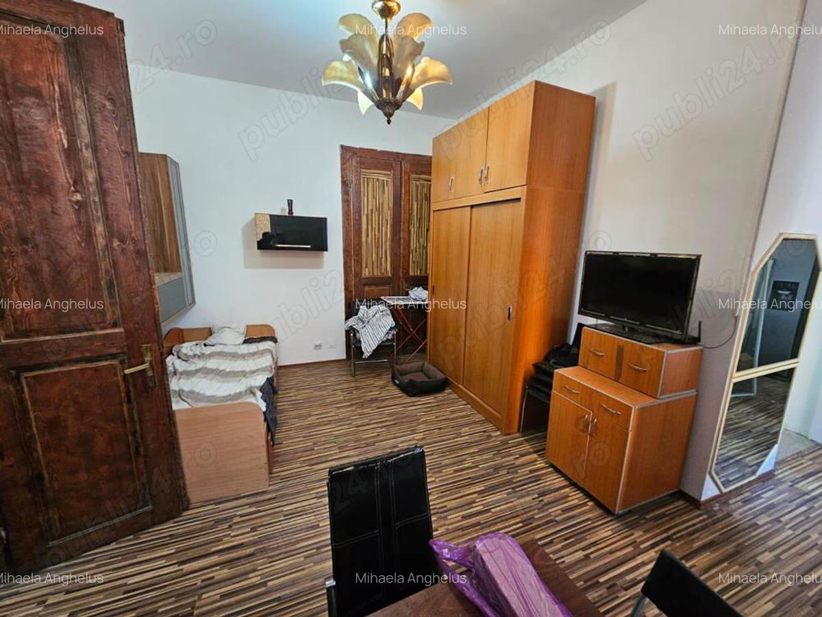 Vand ap. 2 cam Bucuresti - ultracental - Unirii (km. zero) - 5