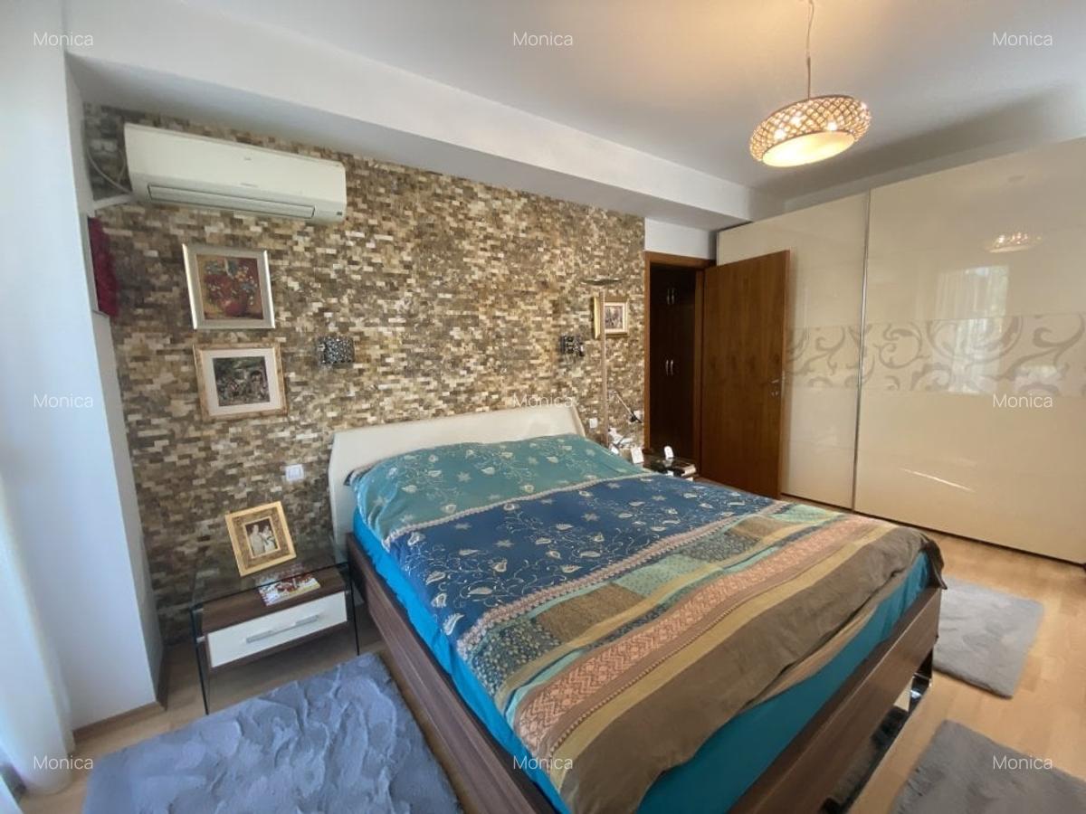 Apartament cu 4 camere decomandat în Unirii - 2