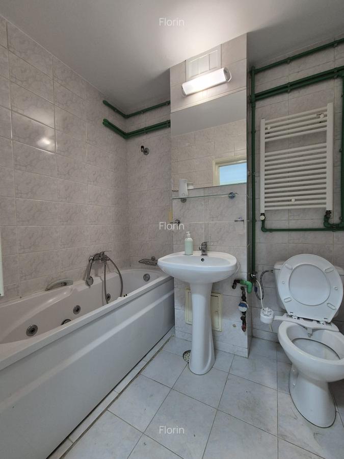 Gara - BCR - apartament spatios cu multiple avantaje - 8