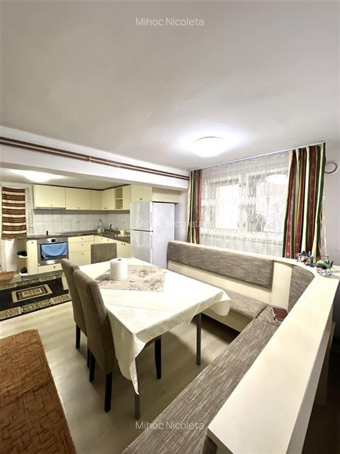 VILA CU 11 CAMERE, BEIUS - 1