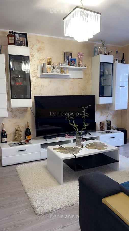 De vânzare – Apartament 3 camere, Micro 17 - 2