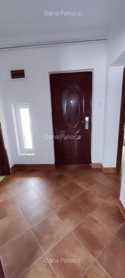 Apartament cu 5 camere decomandat în Ghiroda - 15