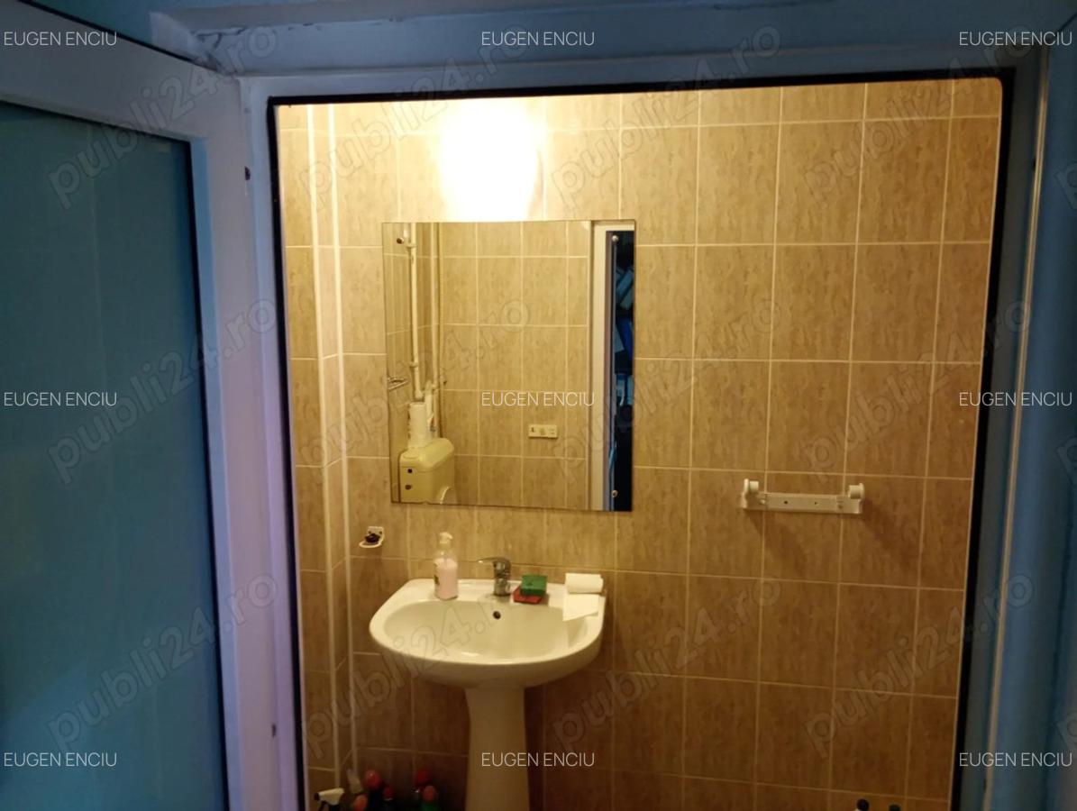 Vand casa in sct 5, Bucuresti, 6 camere, 175 mp, - 1