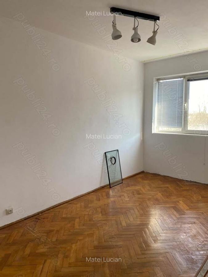 Agentia imobiliara VIGAFON vinde apartament 3 camere Nord-Cameliei - 4