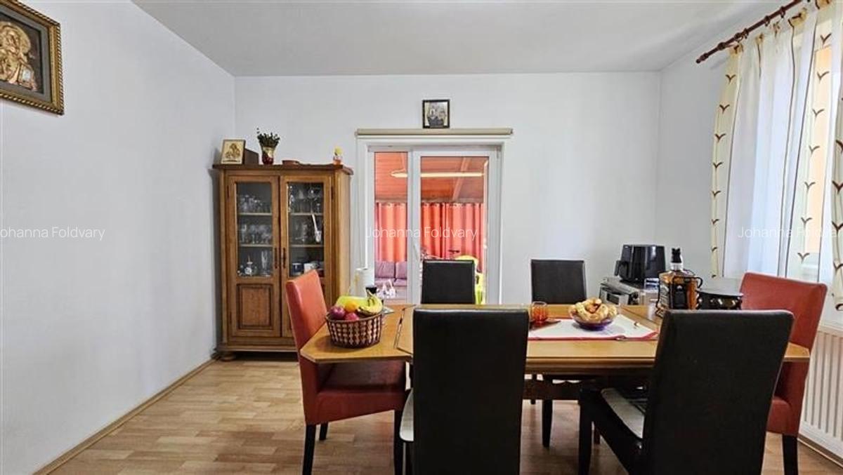 Casă cu 4 camere în Dumbrăvița - 15