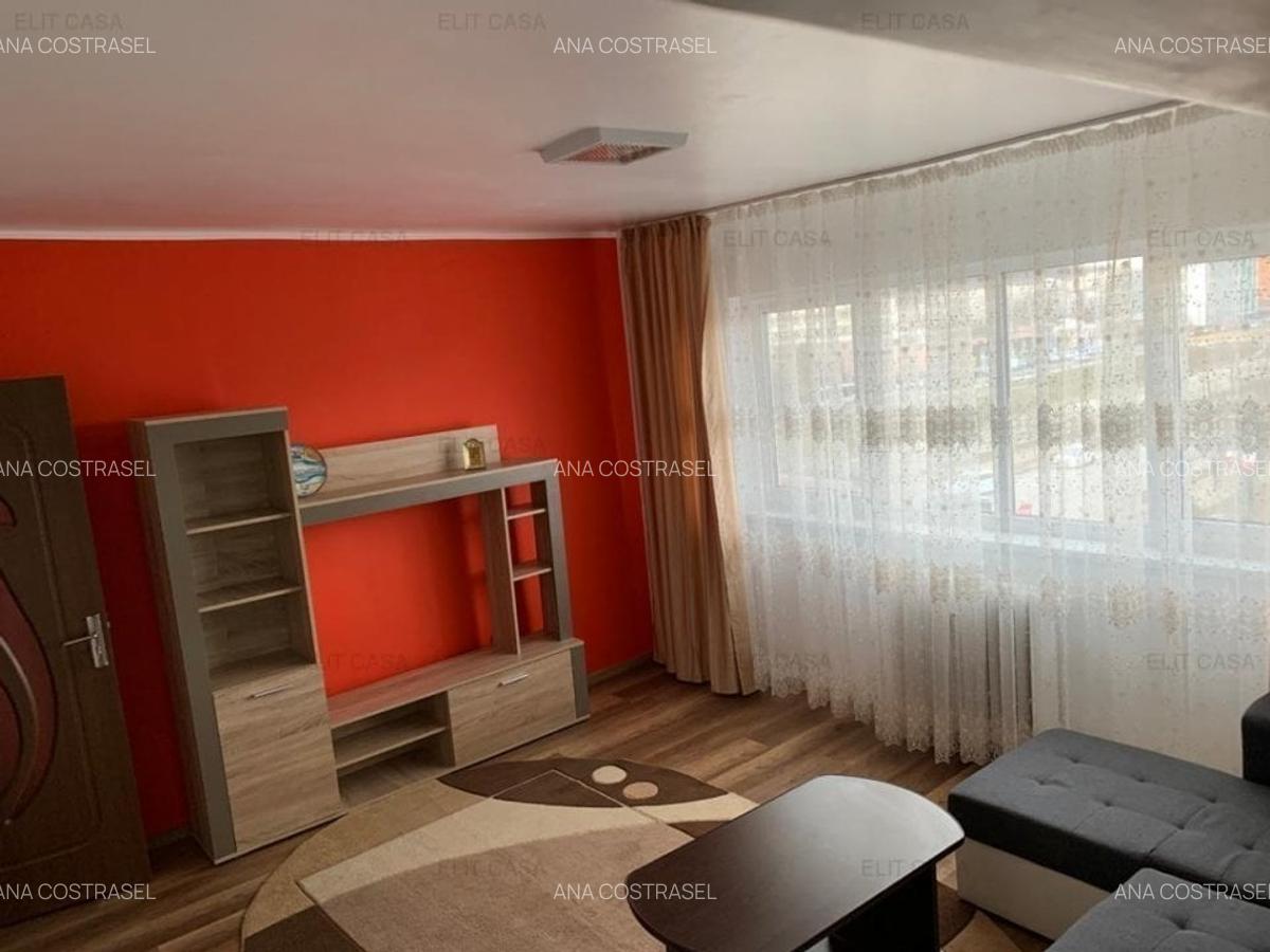 Apartament cu 2 camere, etajul 4/10, zona Podu Ros - 2