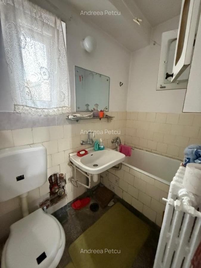 Apartament vanzare  2 camere pentru renovare - Nicolae Balcescu - 5