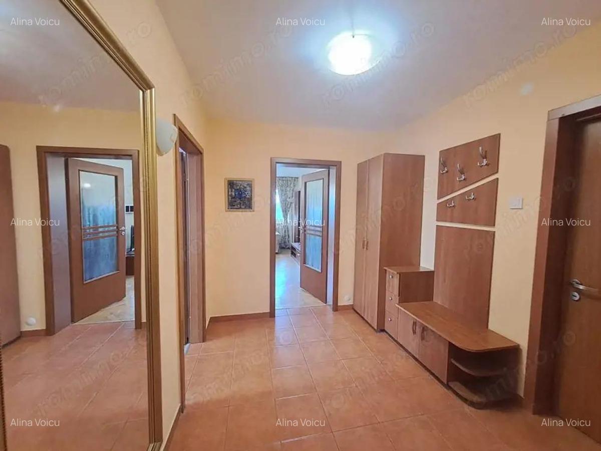 Apartament 3 camere Metrou 1 Mai - 20